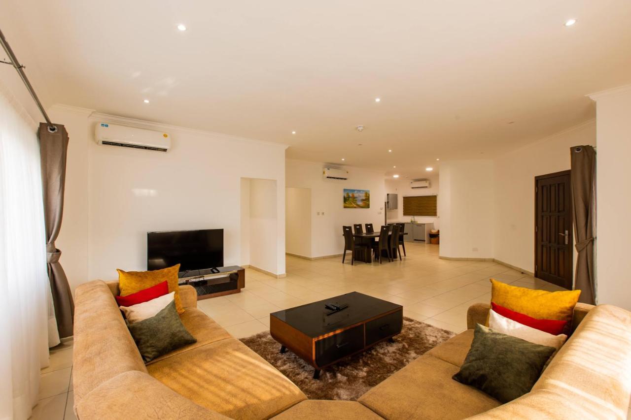 Accra Fine Suites - Holi Flats Airport Residential Экстерьер фото